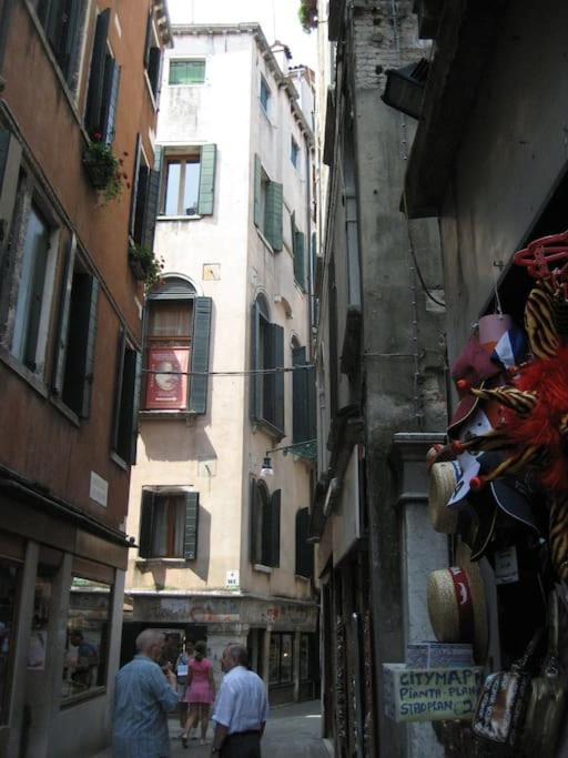 Ai Miracoli Apartment Venezia Esterno foto